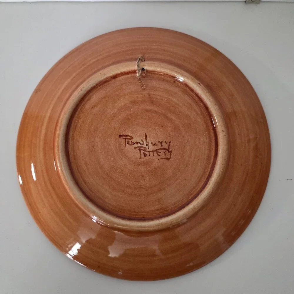 RARE Vintage Pennsbury Pottery Plate Amish Family 8 " w/ Hanger - Picture 2 of 3